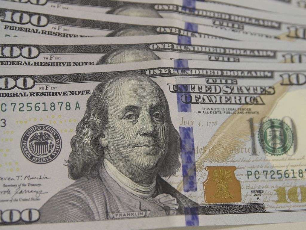 dolar-cai-para-r$-5,06-apos-decisao-de-banco-central-americano