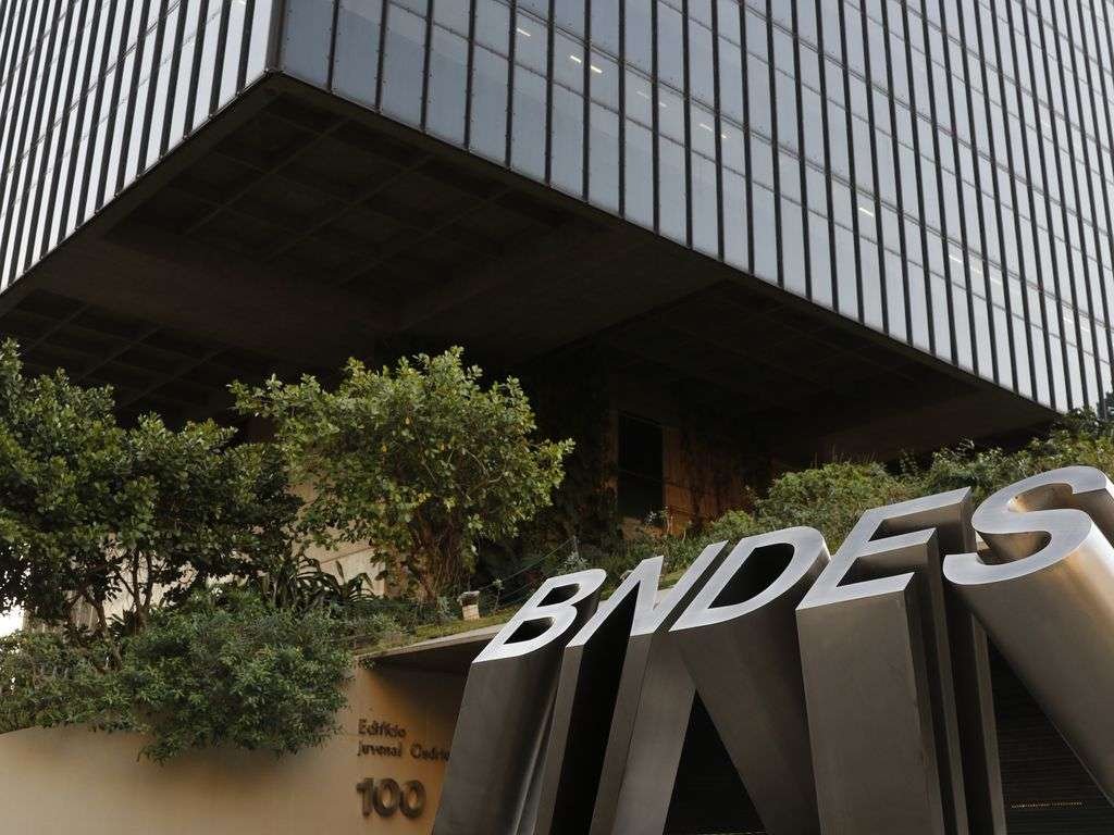 bndes-aprova-novo-presidente-do-conselho-de-administracao-do-banco  - 