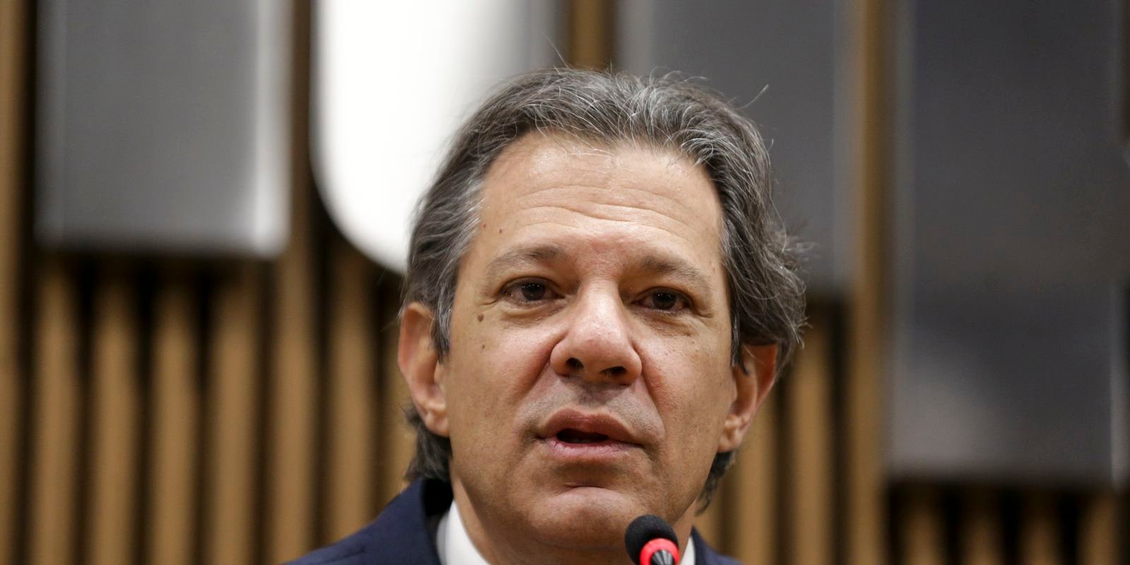 dia-seguinte-a-aprovacao-da-reforma-tributaria-preocupa,-diz-haddad