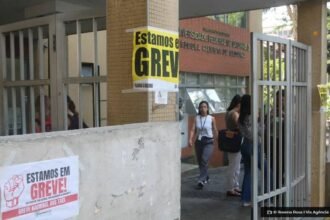 docentes-universitarios-em-greve-avaliam-proposta-do-governo